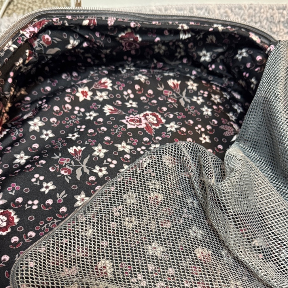 Vera Bradley travel backpack - Picture 3 of 12